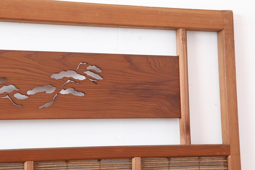 アンティーク建具 昭和中期 松と梅の透かし彫りが風情のある御簾戸2枚セット(簾戸、簀戸、葭戸、夏障子、夏戸、葦戸)(R-044049)