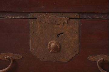 アンティーク家具　明治期　前面欅(ケヤキ)材の上品な二本松箪笥ローボード(和箪笥、時代箪笥、衣装箪笥、テレビ台)(R-044055)