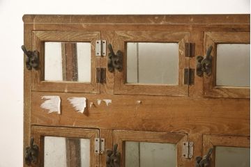 アンティーク家具　昭和中期　ナラ材　味のある風合いが魅力のレトロなガラスケース(ショーケース、陳列棚、マス目)(R-044067)