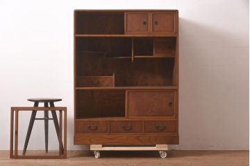 ビンテージ家具　昭和中期　三方ケヤキ材　上品な雰囲気醸し出す茶箪笥(茶棚、飾り棚、戸棚、キャビネット)(R-044072)