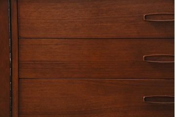 ヴィンテージ家具　北欧ビンテージ　チーク材　リメイク　木のぬくもり感じるローボード(収納棚、テレビボード、テレビ台)(R-044076)