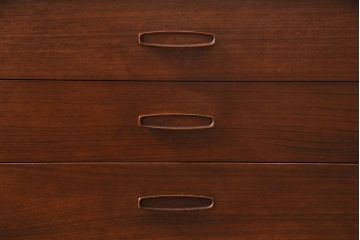 ヴィンテージ家具　北欧ビンテージ　チーク材　リメイク　木のぬくもり感じるローボード(収納棚、テレビボード、テレビ台)(R-044076)