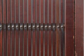 アンティーク建具　明治大正期　経年による味わいが魅力的な格子帯戸2枚セット(板戸、建具、引き戸)(R-044078)