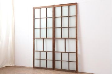 レトロ建具　和レトロ　昭和中期　味わいとシンプルさが魅力のガラス戸2枚セット(引き戸、建具)(R-044079)