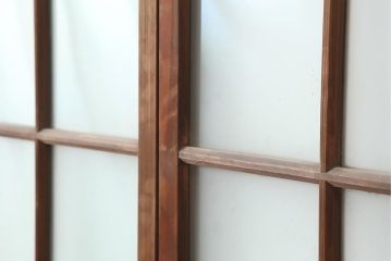レトロ建具　和レトロ　昭和中期　味わいとシンプルさが魅力のガラス戸2枚セット(引き戸、建具)(R-044079)