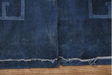 大正〜昭和初期　藍染め木綿　暖簾　型染め古布など3点セット(R-044105)