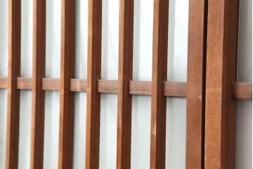 アンティーク建具　昭和レトロ　細身のシルエットが魅力のガラス格子戸2枚セット(ガラス戸、引き戸、建具)(R-044119)