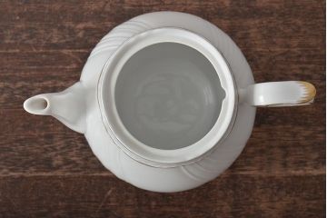 中古　ハンガリー　HOLLOHAZA(ホロハーザ)　Pannonia(パノニア)　ティーポット(洋食器)(R-044123)