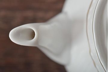 中古　ハンガリー　HOLLOHAZA(ホロハーザ)　Pannonia(パノニア)　ティーポット(洋食器)(R-044123)