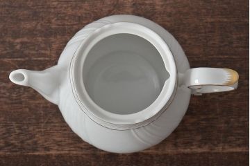 中古　ハンガリー　HOLLOHAZA(ホロハーザ)　Pannonia(パノニア)　ティーポット(洋食器)(R-044125)