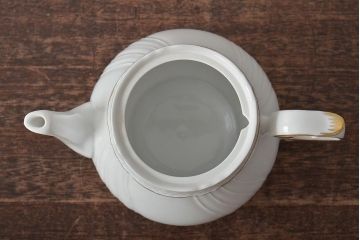 中古　ハンガリー　HOLLOHAZA(ホロハーザ)　Pannonia(パノニア)　ティーポット(洋食器)(R-044128)