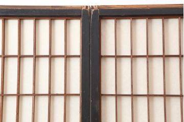 アンティーク建具　和製アンティーク　腰板ケヤキ　漆塗り　上手物　和の風情漂う格子入り障子戸4枚セット(建具、引き戸)(R-044142)