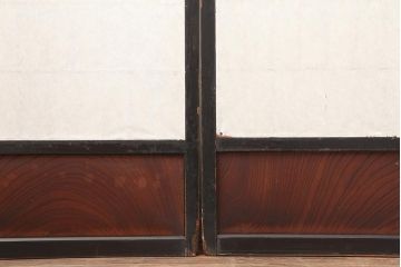 アンティーク建具　和製アンティーク　腰板ケヤキ　漆塗り　上手物　和の風情漂う格子入り障子戸4枚セット(建具、引き戸)(R-044142)