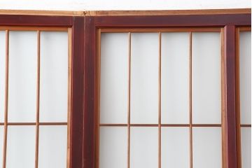 アンティーク建具　大正昭和初期　大正ロマン　赤褐色の木肌が美しいガラス戸4枚セット(引き戸、建具)(R-044146)