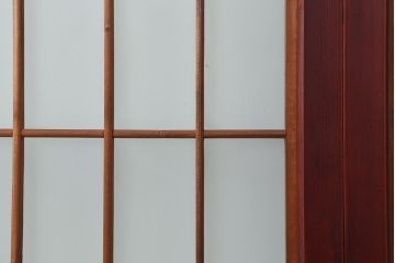 アンティーク建具　大正昭和初期　大正ロマン　赤褐色の木肌が美しいガラス戸2枚セット(引き戸、建具)(R-044151)