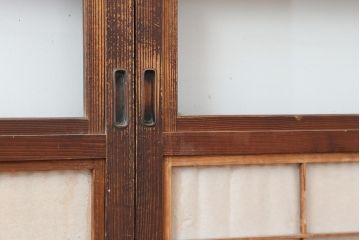アンティーク建具　和製アンティーク　裏障子付き!和風の空間づくりにおすすめな格子戸4枚セット(ガラス帯戸、引き戸、建具)(R-044166)