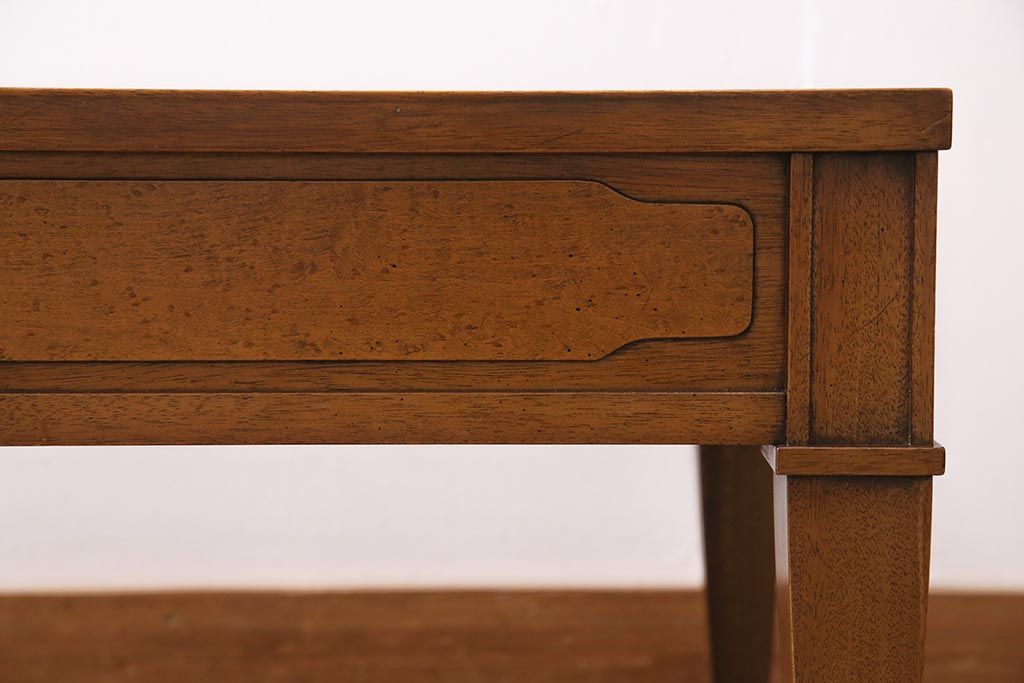 中古　DREXEL HERITAGE(ドレクセルヘリテイジ)　Triune(トライユン)　カクテルテーブル(センターテーブル、リビングテーブル)(定価約21万円)(R-044170)