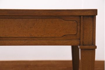 中古　DREXEL HERITAGE(ドレクセルヘリテイジ)　Triune(トライユン)　カクテルテーブル(センターテーブル、リビングテーブル)(定価約21万円)(R-044170)