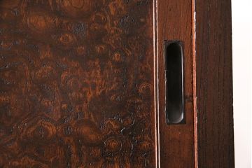 アンティーク家具　上手物　前面ケヤキ　玉杢や凝ったつくりが素晴らしい組子入り関東水屋箪笥・上段(茶箪笥)(R-044171)