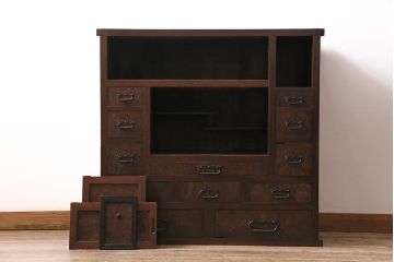 アンティーク家具　上手物　前面ケヤキ　玉杢や凝ったつくりが素晴らしい関東水屋箪笥・下段(茶箪笥)(R-044172)