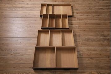 アンティーク家具　上手物　前面ケヤキ　玉杢や凝ったつくりが素晴らしい関東水屋箪笥・下段(茶箪笥)(R-044172)