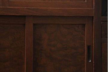 アンティーク家具　上手物　前面ケヤキ　玉杢や凝ったつくりが素晴らしい関東水屋箪笥・下段(茶箪笥)(R-044172)