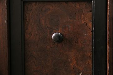 アンティーク家具　上手物　前面ケヤキ　玉杢や凝ったつくりが素晴らしい組子入り関東水屋箪笥・重ね(茶箪笥)(R-044173)