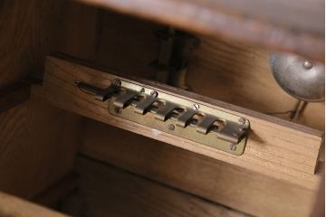 アンティーク家具　和製アンティーク　國松式安全錠　國松式出納器　栓材　からくり付き小引き出し(卓上収納、小物入れ)(R-044175)