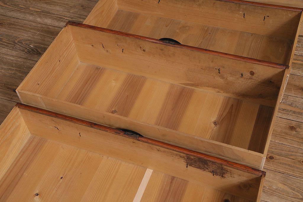 アンティーク家具　和製アンティーク　明治大正期　前面ヒノキ(檜)材　和の趣溢れる佇まいが魅力の重ね箪笥(タンス、衣装箪笥、引き出し)(R-044183)