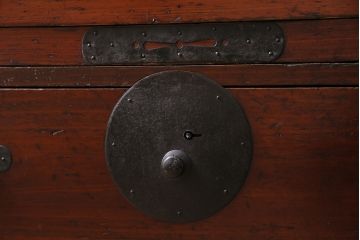 アンティーク家具　和製アンティーク　明治大正期　前面ヒノキ(檜)材　和の趣溢れる佇まいが魅力の重ね箪笥(タンス、衣装箪笥、引き出し)(R-044183)