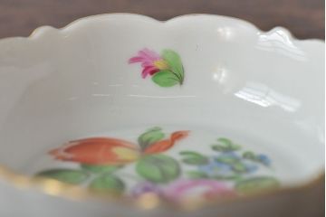 中古　ハンガリー　HEREND(ヘレンド)　ハンドル付リング入れ・バスケット・深皿(小物入れ、アクセサリートレイ、小鉢)(R-044187)