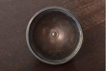 ヴィンテージ雑貨　おしゃれな小物入れになるシルバーメッキの真鍮製トロフィー(ディスプレイ、ビンテージ)(R-044188)