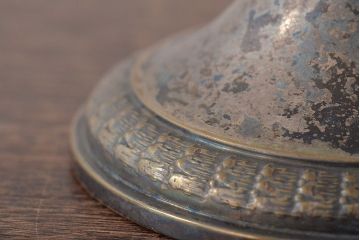 ヴィンテージ雑貨　おしゃれな小物入れになるシルバーメッキの真鍮製トロフィー(ディスプレイ、ビンテージ)(R-044188)