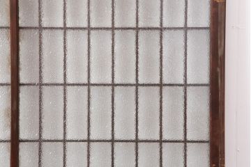 アンティーク建具　昭和中期　ダイヤガラス入り　和モダンな空間づくりにおすすめなガラス障子戸2枚セット(引き戸、建具)(R-044189)