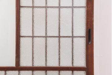 アンティーク建具　昭和中期　ダイヤガラス入り　和モダンな空間づくりにおすすめなガラス障子戸2枚セット(引き戸、建具)(R-044189)
