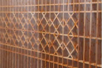 アンティーク建具　昭和初期　一枚板　上品な和の雰囲気漂う組子帯戸3枚セット(板戸、ガラス帯戸、引き戸)(R-044193)