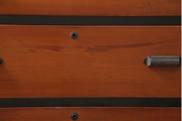 レトロ家具　昭和レトロ　前面ヒノキ材　コントラストが目を引くチェスト(衣装箪笥、引き出し、タンス)(R-044194)