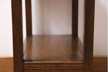 アンティーク家具　和製アンティーク　昭和中期　ナラ材　レトロな佇まいが魅力的なサイドテーブル(花台)(R-044196)