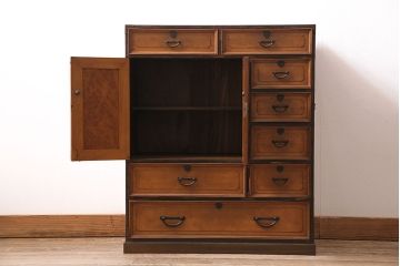 和製アンティーク　昭和初期　楓材　指物家具　職人のセンスと技の詰まった上手物の戸棚(チェスト、引き出し)(R-044198)