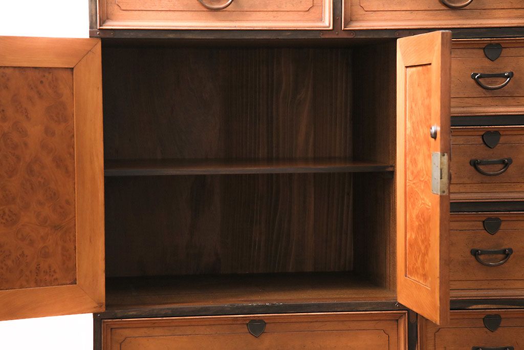 和製アンティーク　昭和初期　楓材　指物家具　職人のセンスと技の詰まった上手物の戸棚(チェスト、引き出し)(R-044198)