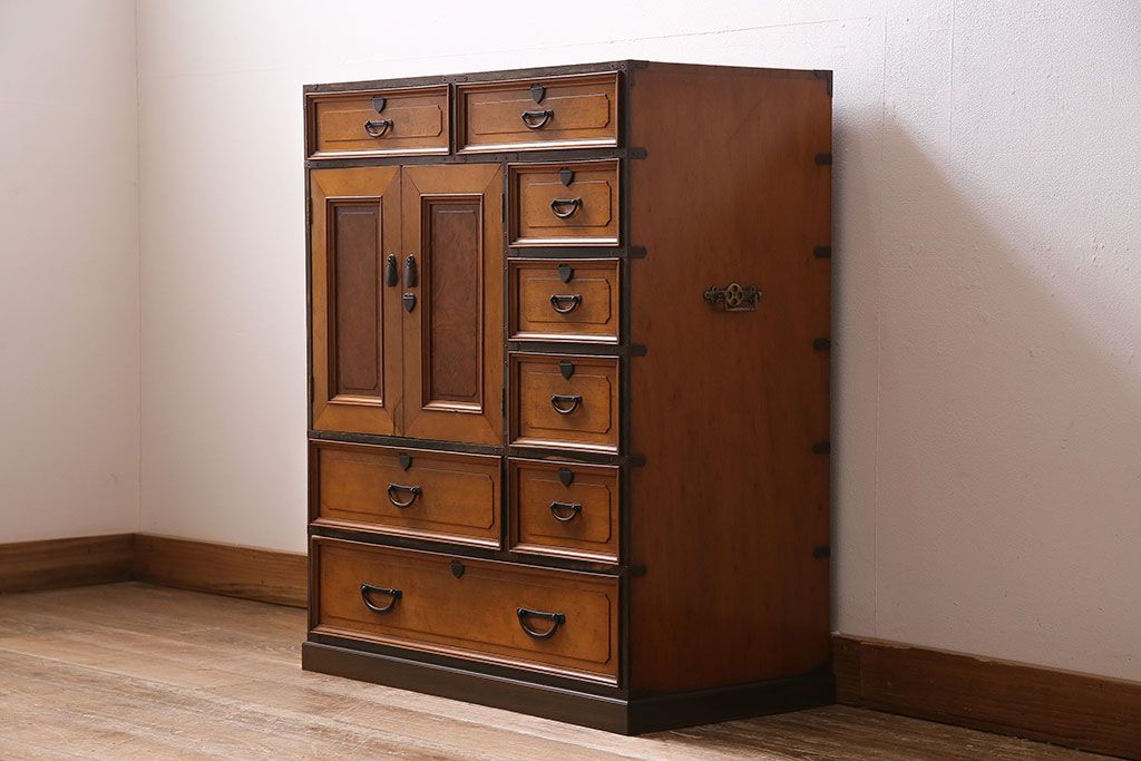 和製アンティーク　昭和初期　楓材　指物家具　職人のセンスと技の詰まった上手物の戸棚(チェスト、引き出し)(R-044198)