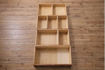 和製アンティーク　昭和初期　楓材　指物家具　職人のセンスと技の詰まった上手物の戸棚(チェスト、引き出し)(R-044198)