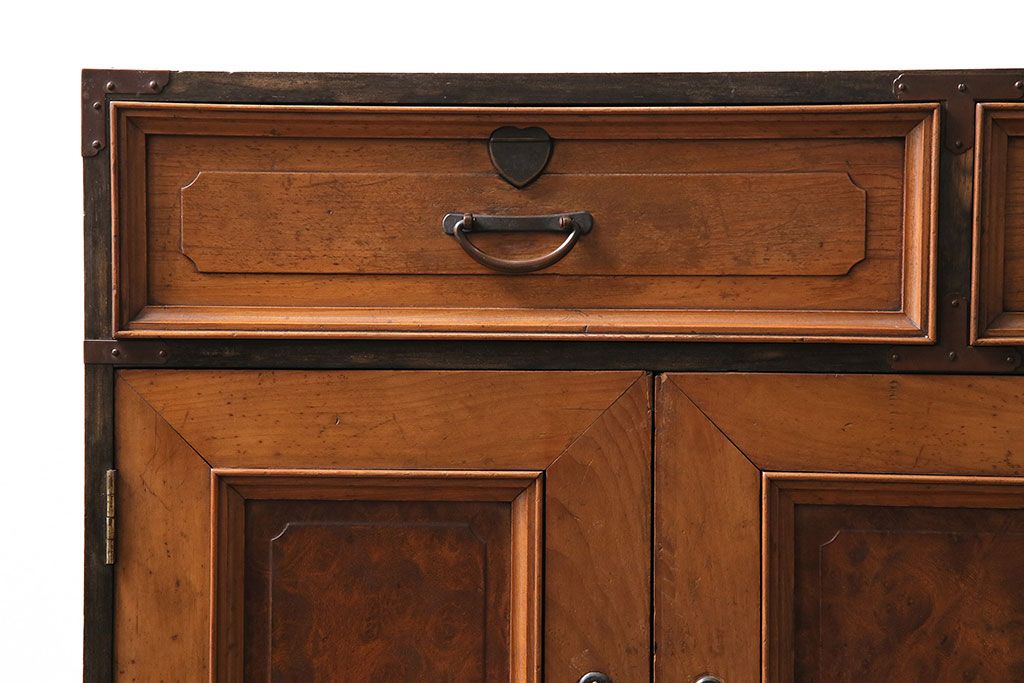 和製アンティーク　昭和初期　楓材　指物家具　職人のセンスと技の詰まった上手物の戸棚(チェスト、引き出し)(R-044198)