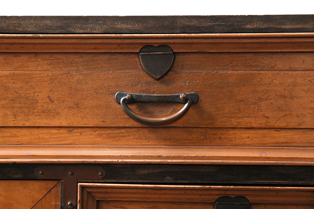 和製アンティーク　昭和初期　楓材　指物家具　職人のセンスと技の詰まった上手物の戸棚(チェスト、引き出し)(R-044198)