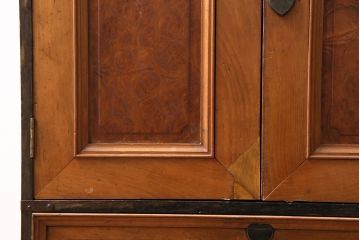 和製アンティーク　昭和初期　楓材　指物家具　職人のセンスと技の詰まった上手物の戸棚(チェスト、引き出し)(R-044198)