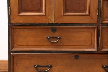 和製アンティーク　昭和初期　楓材　指物家具　職人のセンスと技の詰まった上手物の戸棚(チェスト、引き出し)(R-044198)