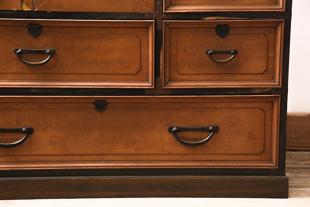 和製アンティーク　昭和初期　楓材　指物家具　職人のセンスと技の詰まった上手物の戸棚(チェスト、引き出し)(R-044198)