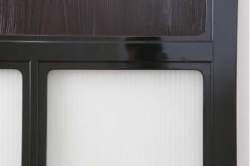 アンティーク建具　最高級　石川県産　総漆塗り　浮造り仕上げ　上品な佇まいが魅力的なガラス戸2枚セット(引き戸、建具)(R-044207)