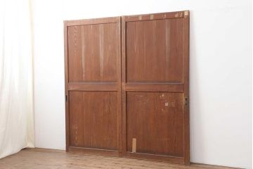 アンティーク建具　明治大正期　使いこまれた木が味わい深い板戸2枚セット(帯戸、引き戸、建具)(R-044208)