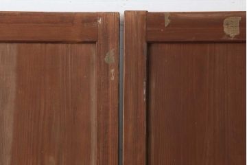 アンティーク建具　明治大正期　使いこまれた木が味わい深い板戸2枚セット(帯戸、引き戸、建具)(R-044208)